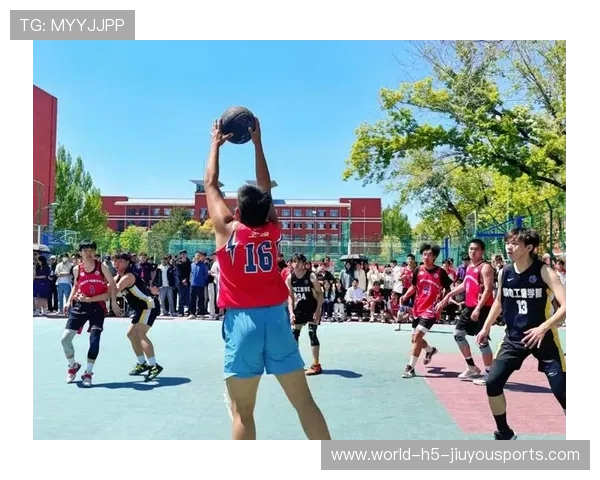 青春热血铸就中国篮球辉煌，用青春和热血铸就